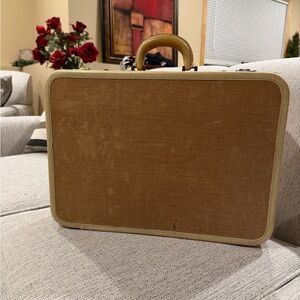 Vintage Skyway Suitcase